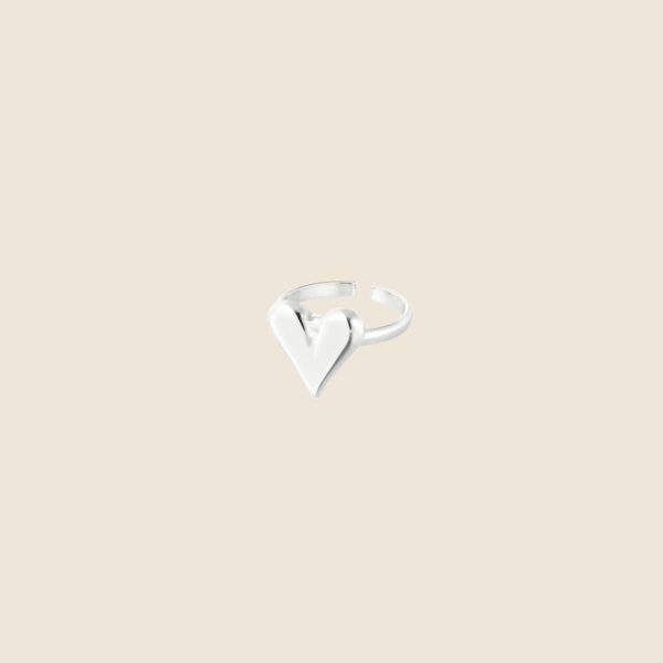 Heart unlocked ring silver