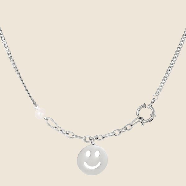 Smile on you necklace silver